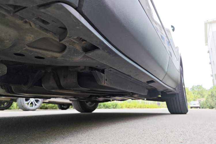 Used Buick Envision 2014 28T Four-Wheel Drive Elite Model Left Side Sill