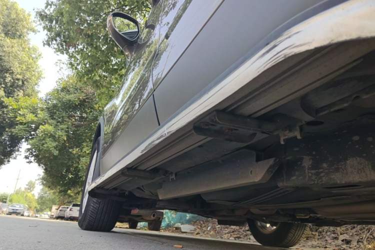 Used Buick Envision 2014 28T Four-Wheel Drive Elite Model Left Side Sill