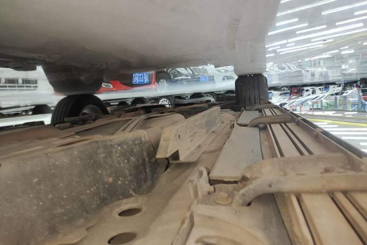 Used Buick Envision 2014 28T Four-Wheel Drive Luxury Model Left Side Sill