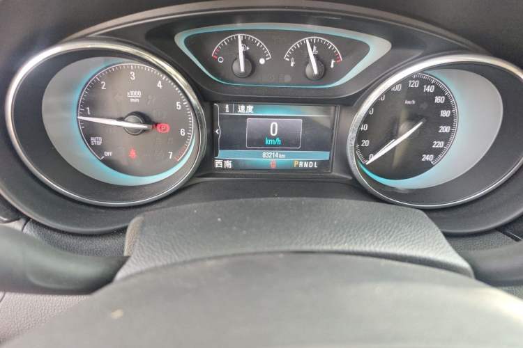 Used Buick Envision 2014 28T Four-Wheel Drive Elite Model Odometer Close Up