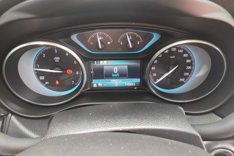 Used Buick Envision 2014 28T Four-Wheel Drive Luxury Model Odometer Close Up