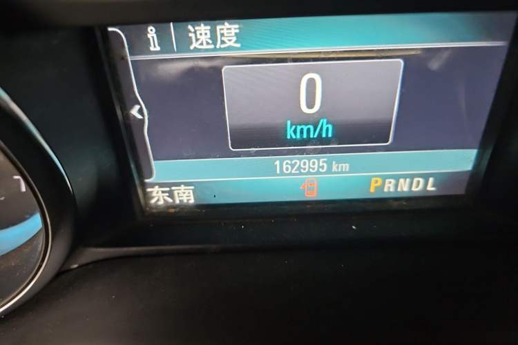 Used Buick Envision 2014 28T Four-Wheel Drive Elite Model Odometer Close Up