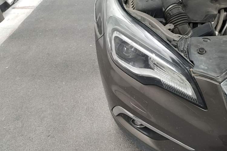 Used Buick Envision 2014 28T Four-Wheel Drive Elite Model Right Front Headlight