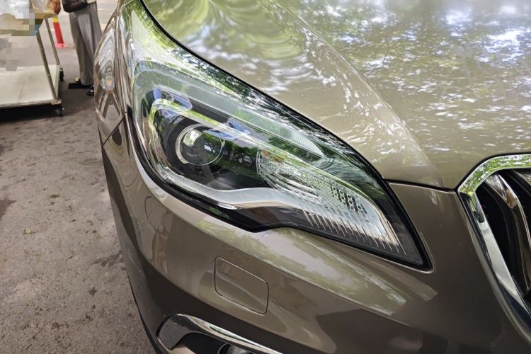 Used Buick Envision 2014 28T Four-Wheel Drive Elite Model Right Front Headlight