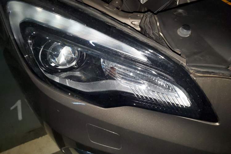 Used Buick Envision 2014 28T Four-Wheel Drive Elite Model Right Front Headlight