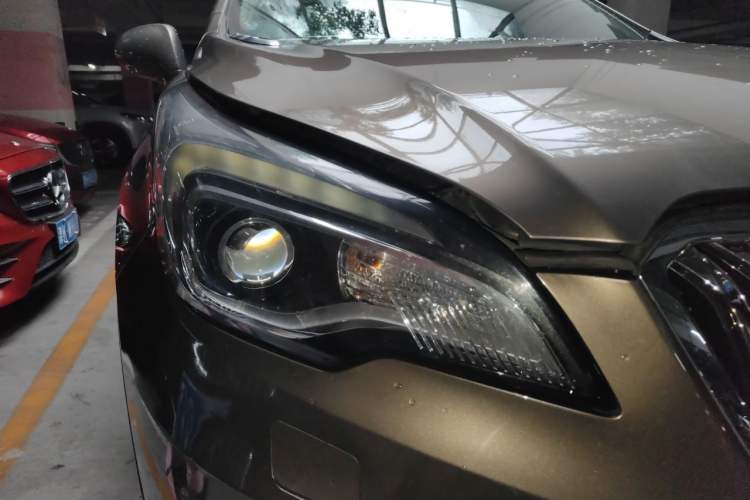 Used Buick Envision 2014 28T All-Wheel-Drive Versatile Sports Flagship Edition Right Front Headlight