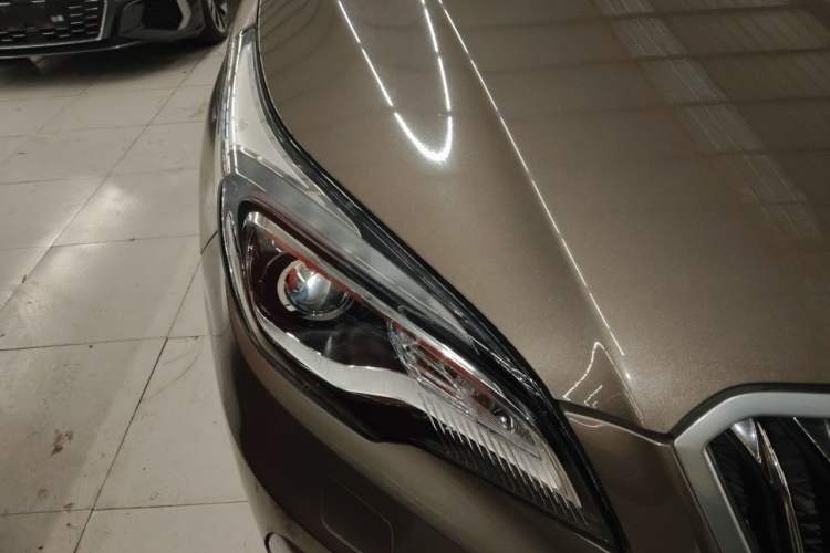 Used Buick Envision 2014 28T All-Wheel-Drive Versatile Sports Flagship Edition Right Front Headlight