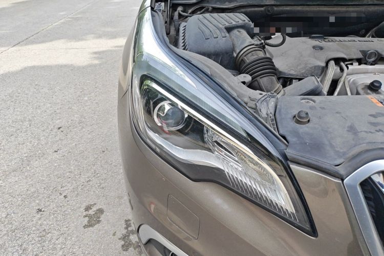 Used Buick Envision 2014 28T All-Wheel-Drive Versatile Sports Flagship Edition Right Front Headlight