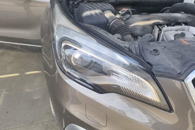 Used Buick Envision 2014 28T Four-Wheel Drive Luxury Model Right Front Headlight