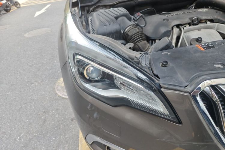 Used Buick Envision 2014 28T Four-Wheel Drive Elite Model Right Front Headlight