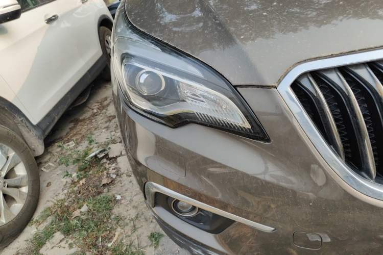 Used Buick Envision 2014 28T Four-Wheel Drive Luxury Model Right Front Headlight