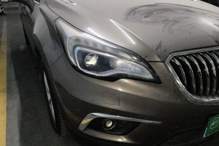 Used Buick Envision 2014 28T Four-Wheel Drive Luxury Model Right Front Headlight