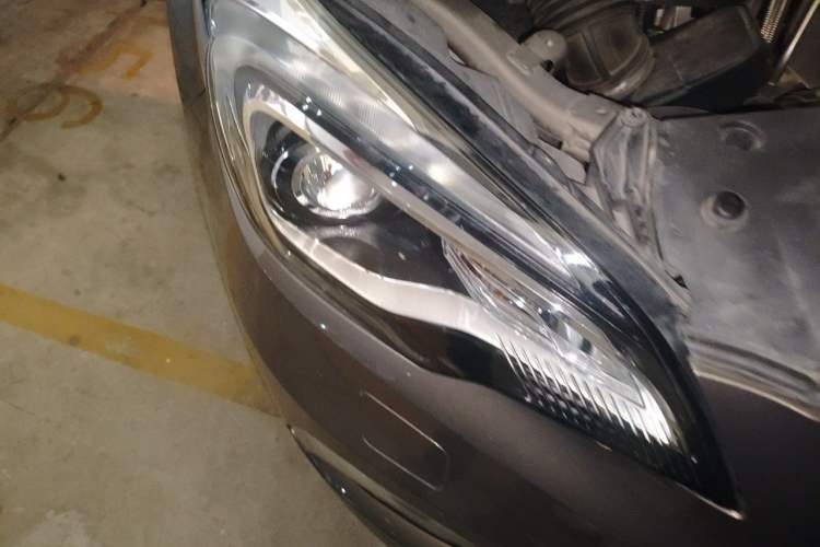 Used Buick Envision 2014 28T All-Wheel-Drive Versatile Sports Flagship Edition Right Front Headlight