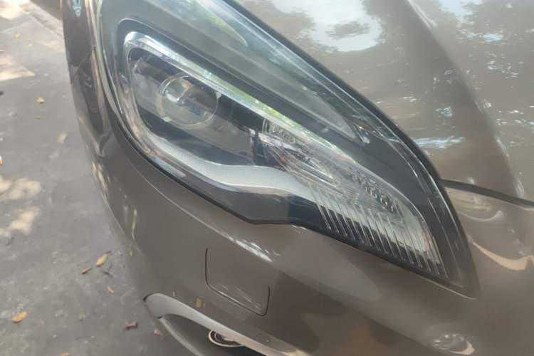 Used Buick Envision 2014 28T All-Wheel-Drive Versatile Sports Flagship Edition Right Front Headlight