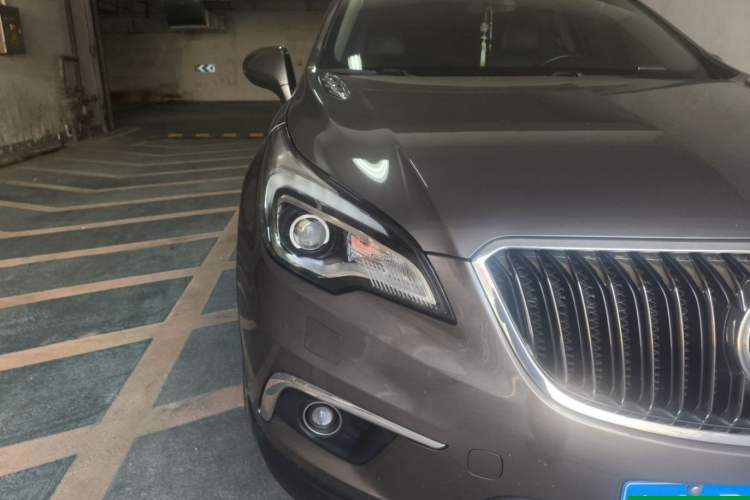 Used Buick Envision 2014 28T Four-Wheel Drive Elite Model Right Front Headlight