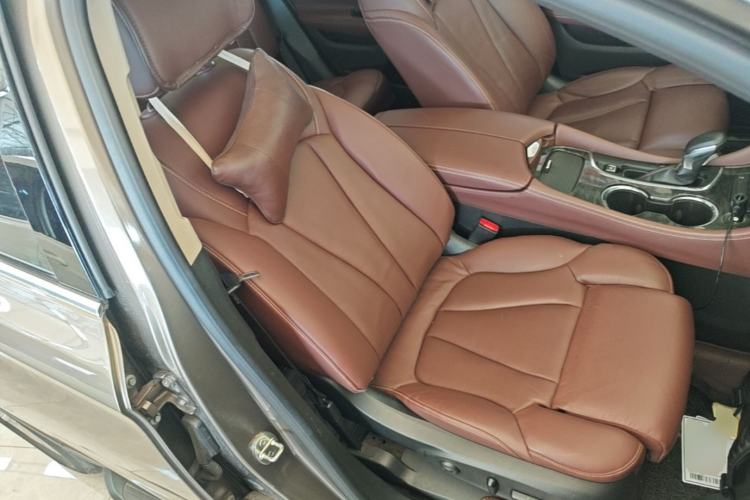 Used Buick Envision 2014 28T Four-Wheel Drive Luxury Model Right Front Seat
