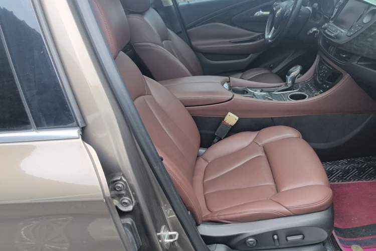 Used Buick Envision 2014 28T All-Wheel-Drive Versatile Sports Flagship Edition Right Front Seat