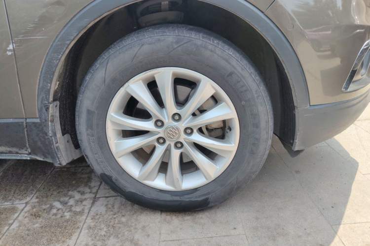 Used Buick Envision 2014 28T Four-Wheel Drive Luxury Model Right Front Wheel Hub
