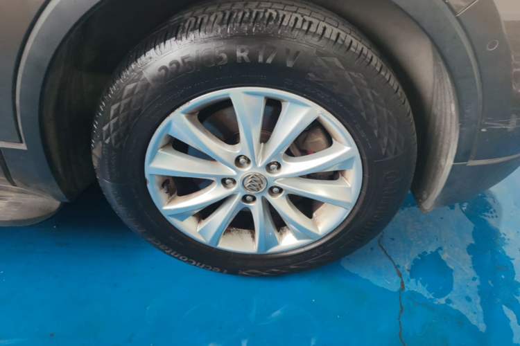 Used Buick Envision 2014 28T Four-Wheel Drive All-Terrain Flagship Edition Right Front Wheel Hub