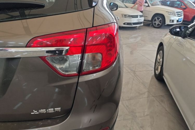 Used Buick Envision 2014 28T Four-Wheel Drive Luxury Model Right Rear Taillight