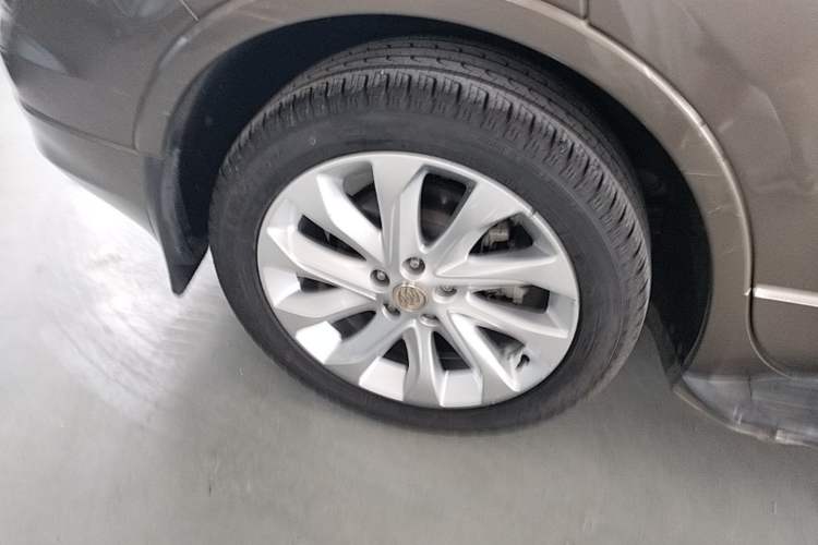 Used Buick Envision 2014 28T All-Wheel-Drive Versatile Sports Flagship Edition Right Rear Wheel Hub