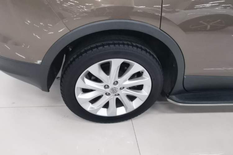 Used Buick Envision 2014 28T Four-Wheel Drive Elite Model Right Rear Wheel Hub