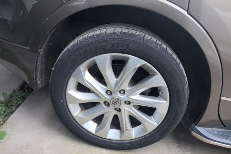 Used Buick Envision 2014 28T All-Wheel-Drive Versatile Sports Flagship Edition Right Rear Wheel Hub