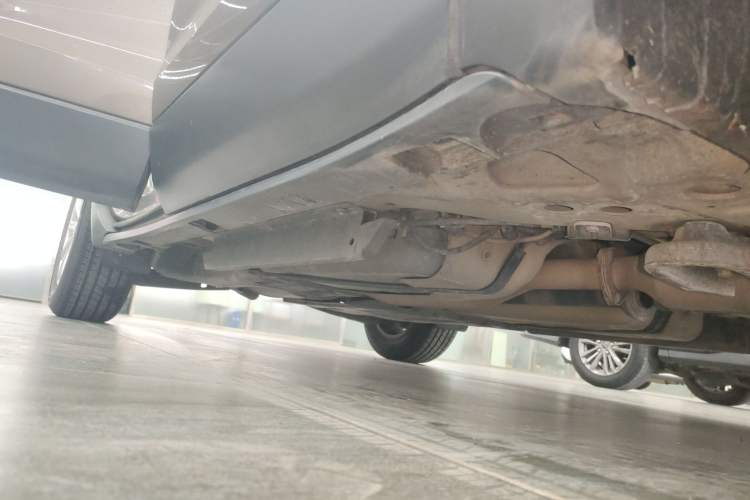 Used Buick Envision 2014 28T Four-Wheel Drive Elite Model Right Side Sill