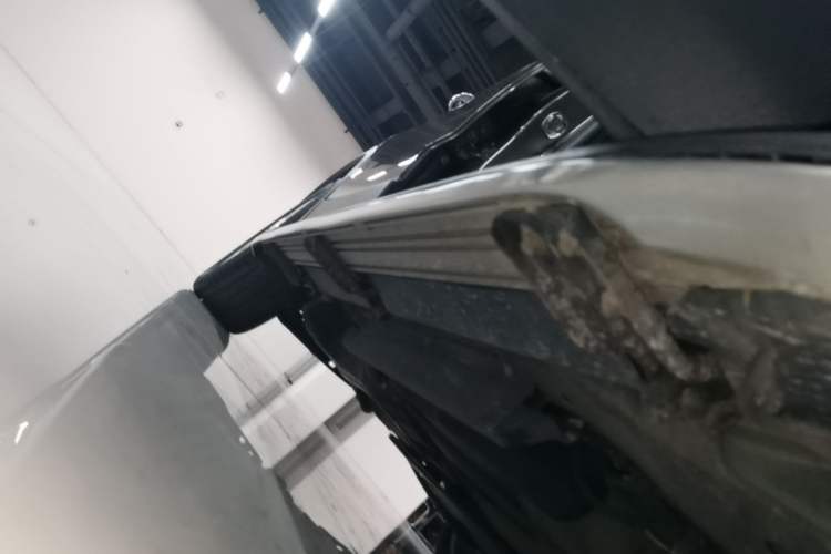 Used Buick Envision 2014 28T Four-Wheel Drive Elite Model Right Side Sill
