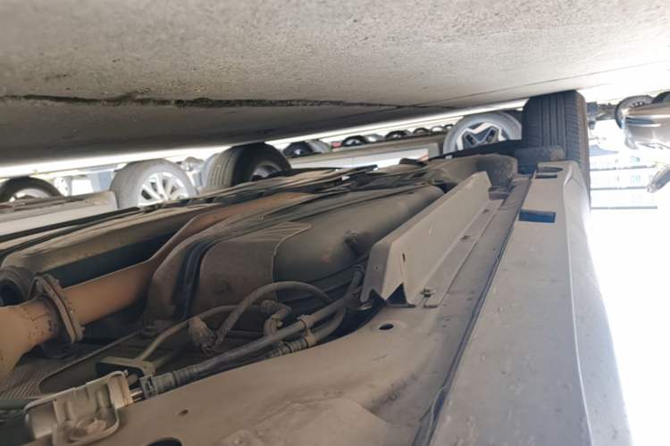 Used Buick Envision 2014 28T Four-Wheel Drive Luxury Model Right Side Sill