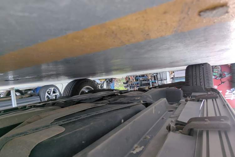 Used Buick Envision 2014 28T Four-Wheel Drive Elite Model Right Side Sill