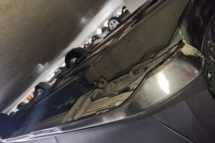 Used Buick Envision 2014 28T Four-Wheel Drive Elite Model Right Side Sill