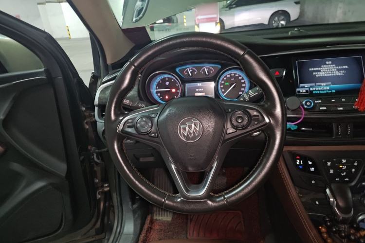 Used Buick Envision 2014 28T Four-Wheel Drive Luxury Model Steering Wheel