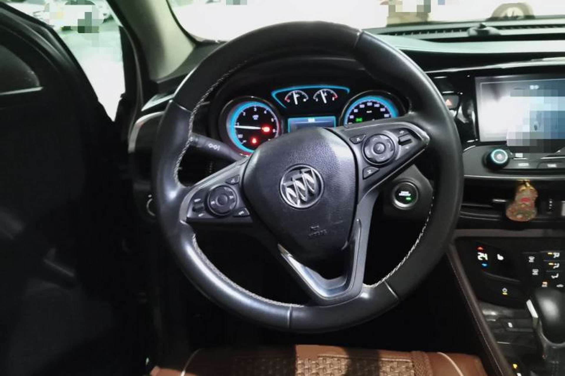Used Buick Envision 2014 28T Four-Wheel Drive Elite Model Steering Wheel