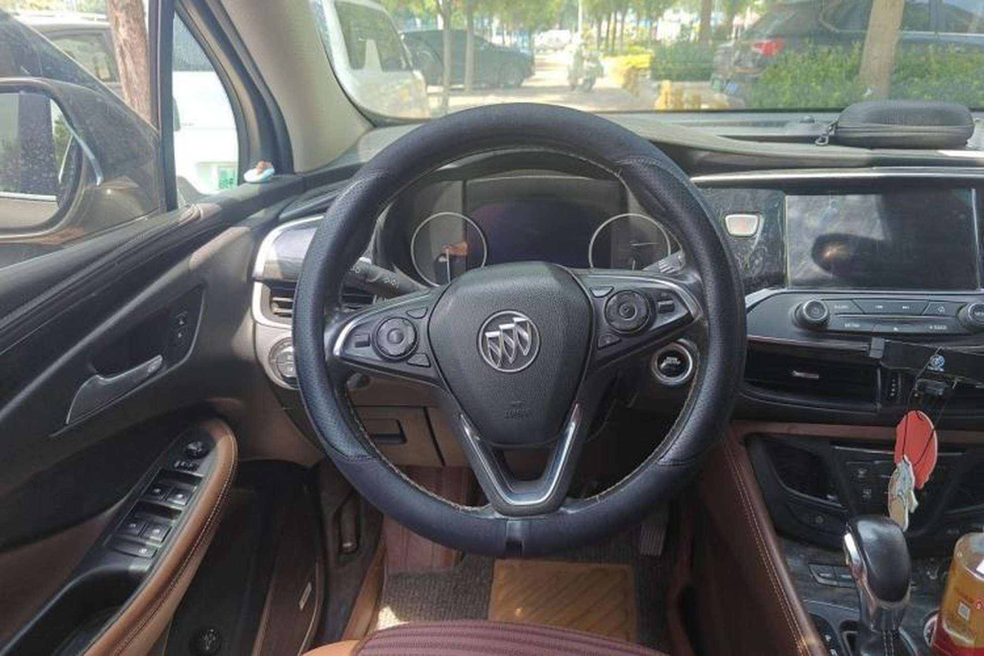 Used Buick Envision 2014 28T Four-Wheel Drive Luxury Model Steering Wheel