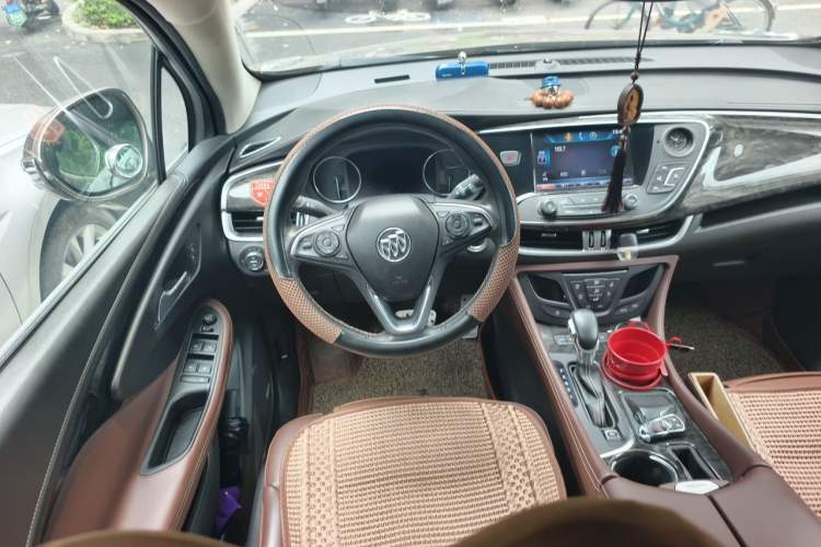 Used Buick Envision 2014 28T All-Wheel-Drive Versatile Sports Flagship Edition Steering Wheel