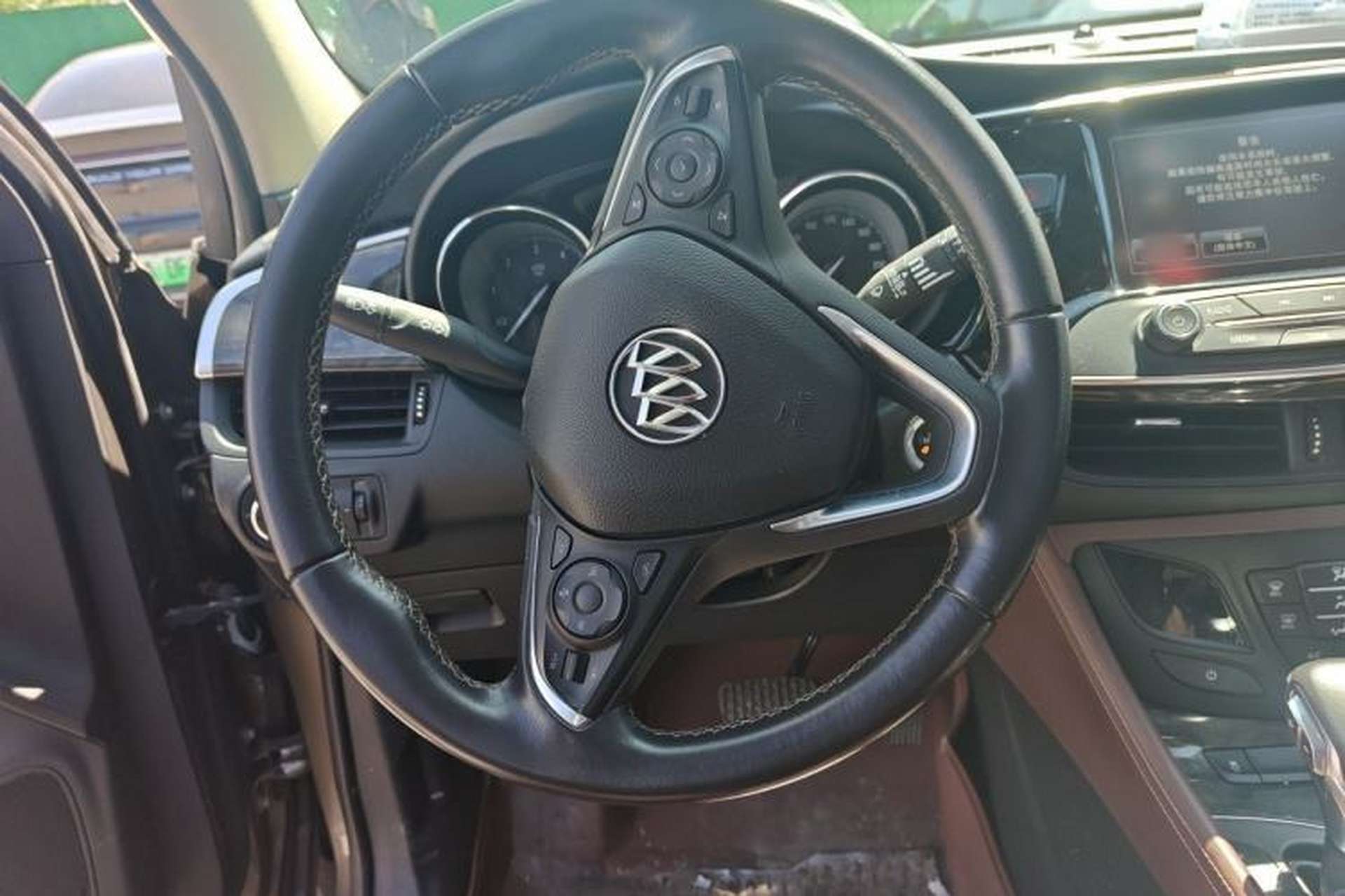 Used Buick Envision 2014 28T Four-Wheel Drive Luxury Model Steering Wheel