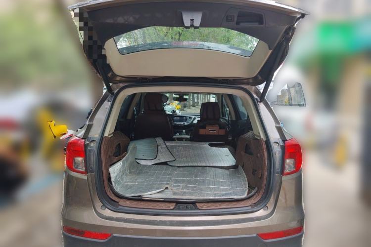 Used Buick Envision 2014 28T Four-Wheel Drive Elite Model Trunk
