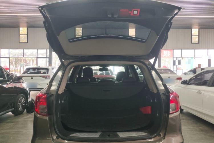 Used Buick Envision 2014 28T Four-Wheel Drive Elite Model Trunk