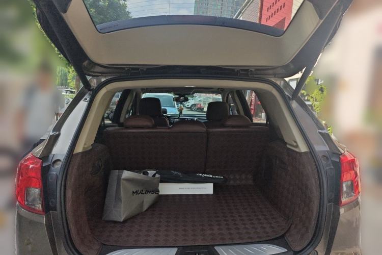 Used Buick Envision 2014 28T Four-Wheel Drive Luxury Model Trunk