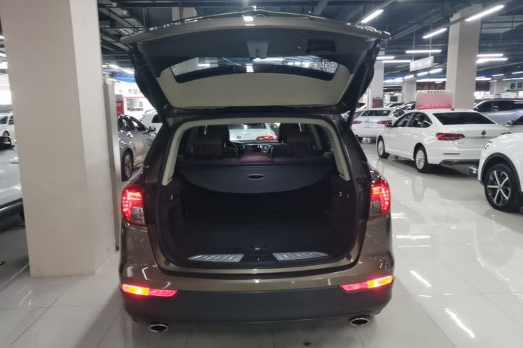 Used Buick Envision 2014 28T Four-Wheel Drive Elite Model Trunk