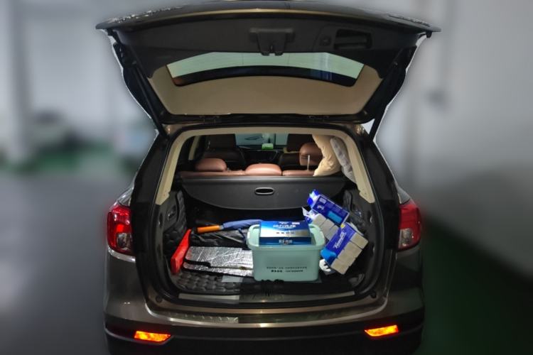 Used Buick Envision 2014 28T Four-Wheel Drive Luxury Model Trunk