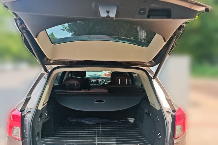 Used Buick Envision 2014 28T Four-Wheel Drive Luxury Model Trunk