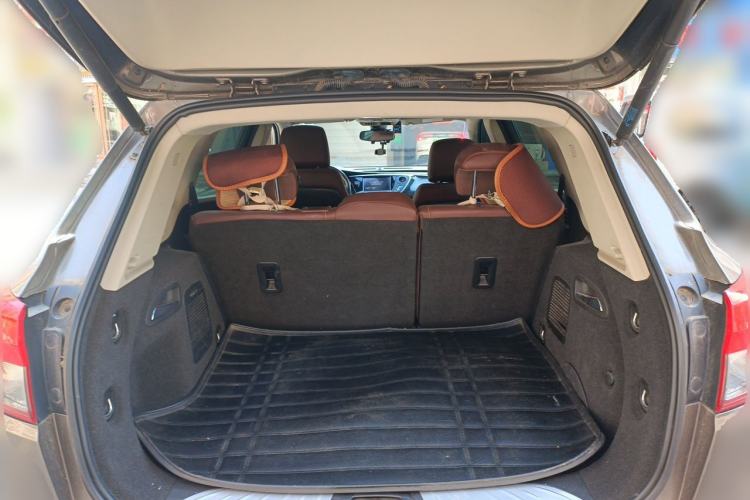 Used Buick Envision 2014 28T Four-Wheel Drive Luxury Model Trunk