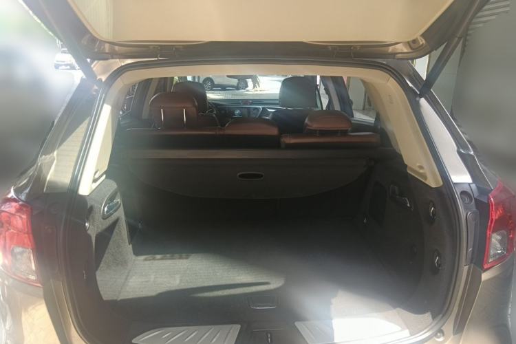 Used Buick Envision 2014 28T Four-Wheel Drive Elite Model Trunk