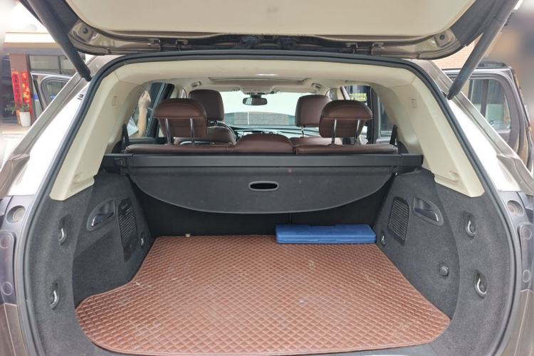 Used Buick Envision 2014 28T Four-Wheel Drive Luxury Model Trunk