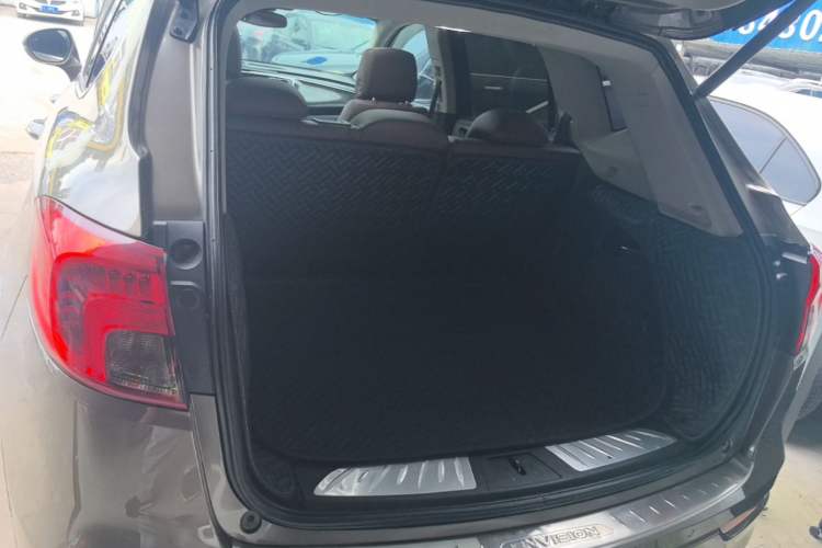 Used Buick Envision 2014 28T All-Wheel-Drive Versatile Sports Flagship Edition Trunk
