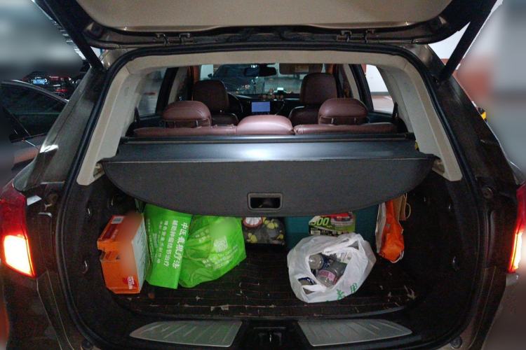 Used Buick Envision 2014 28T Four-Wheel Drive Elite Model Trunk