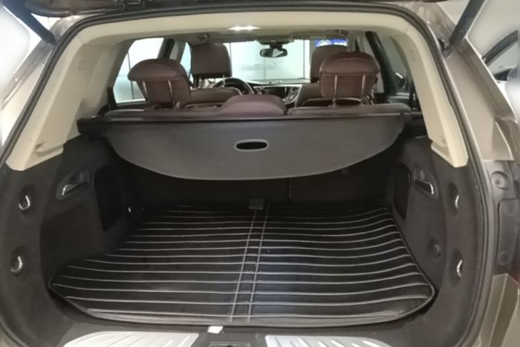 Used Buick Envision 2014 28T Four-Wheel Drive Luxury Model Trunk