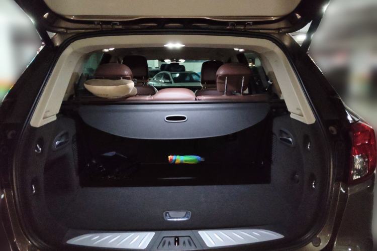 Used Buick Envision 2014 28T Four-Wheel Drive Luxury Model Trunk